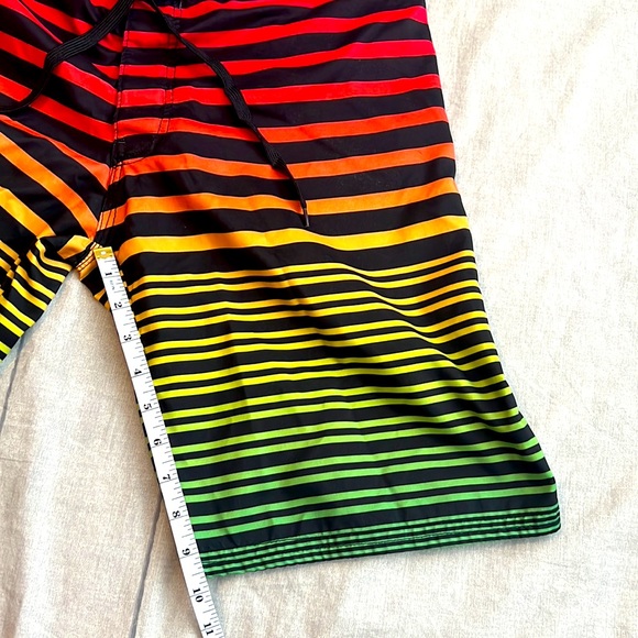 Mossimo - Picture 2 of 4